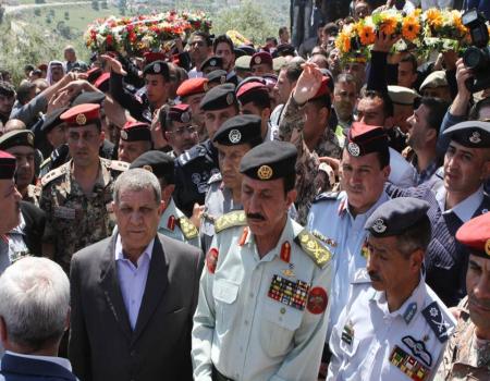 جنازه الشهيد الطيار معاذ بني فارس (1)