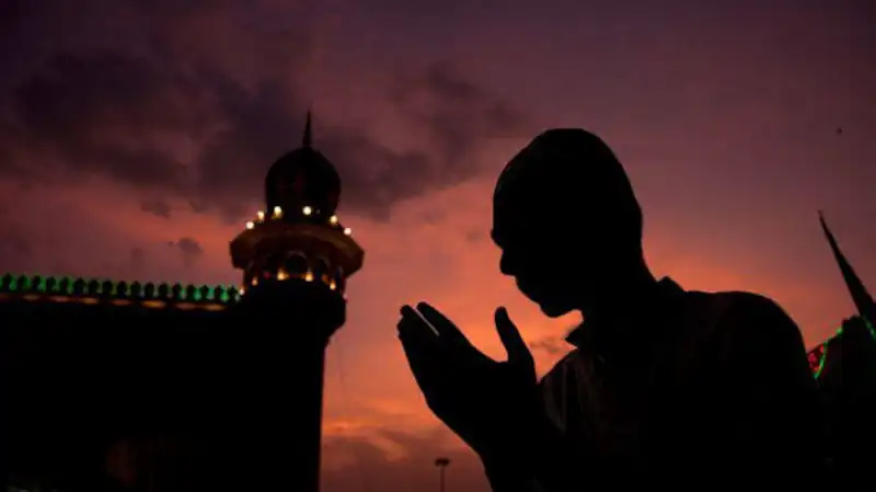 كلمات ودعاء في وداع رمضان